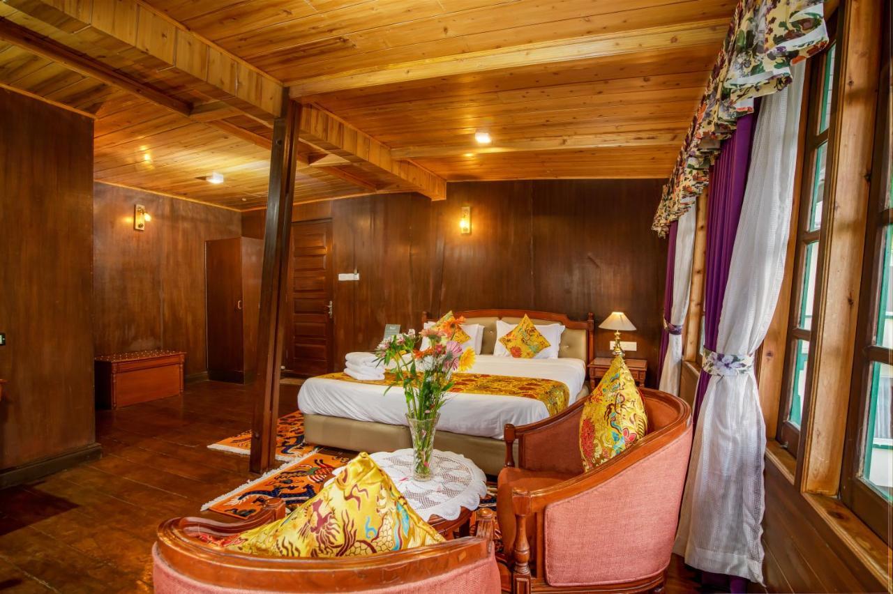 Muscatel Himalayan Resort - 400 Mts From Mall Road Дарджилінг Екстер'єр фото