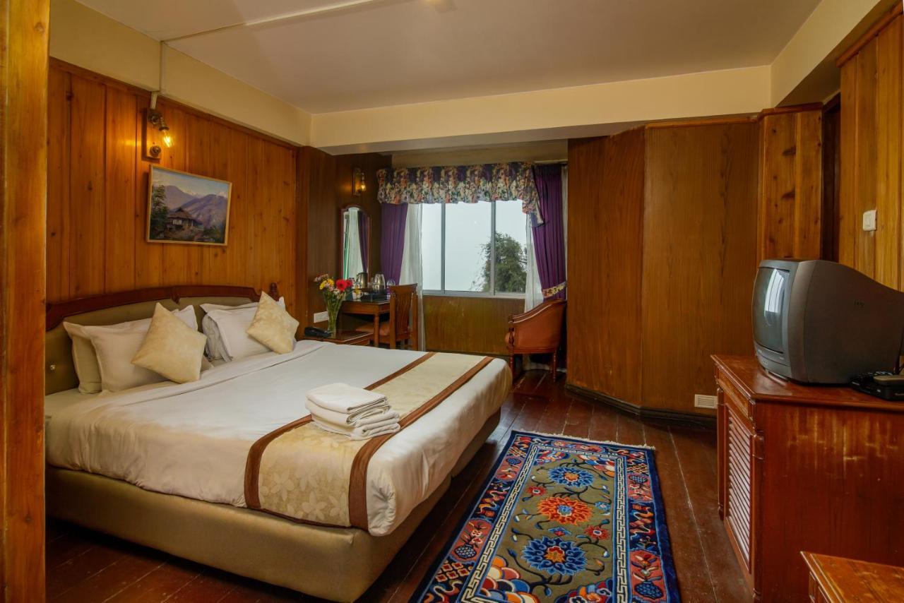 Muscatel Himalayan Resort - 400 Mts From Mall Road Дарджилінг Екстер'єр фото