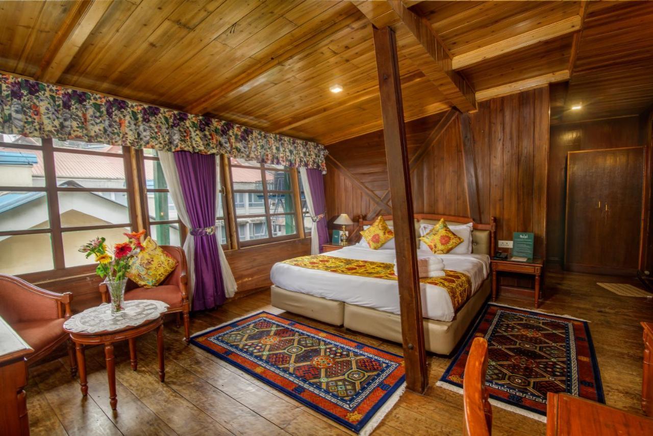 Muscatel Himalayan Resort - 400 Mts From Mall Road Дарджилінг Екстер'єр фото