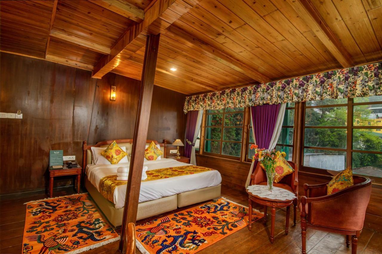 Muscatel Himalayan Resort - 400 Mts From Mall Road Дарджилінг Екстер'єр фото