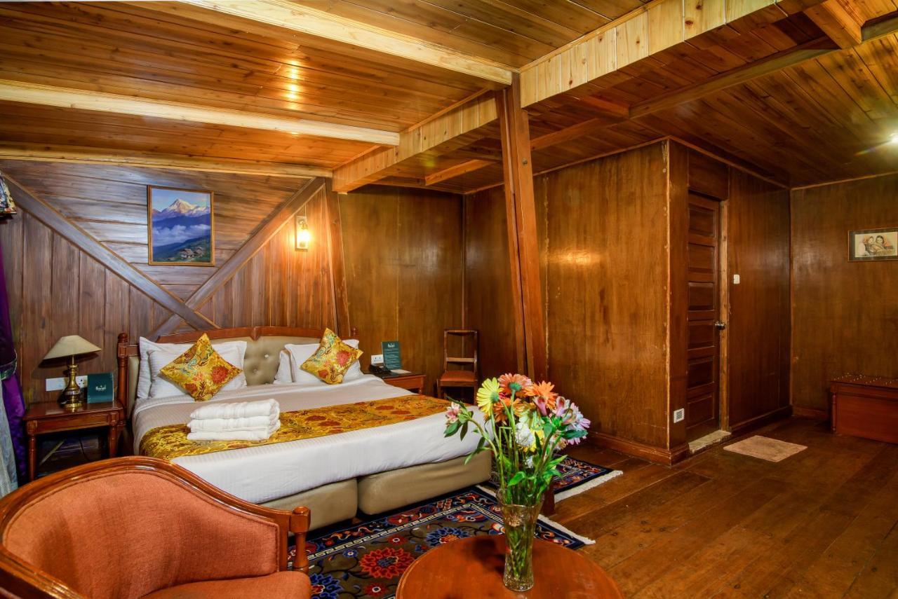 Muscatel Himalayan Resort - 400 Mts From Mall Road Дарджилінг Екстер'єр фото