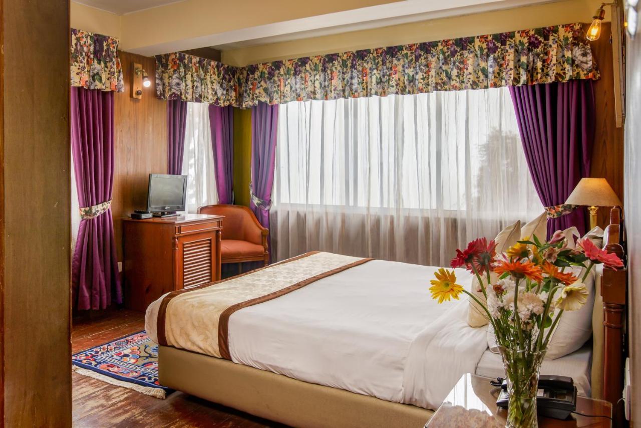 Muscatel Himalayan Resort - 400 Mts From Mall Road Дарджилінг Екстер'єр фото
