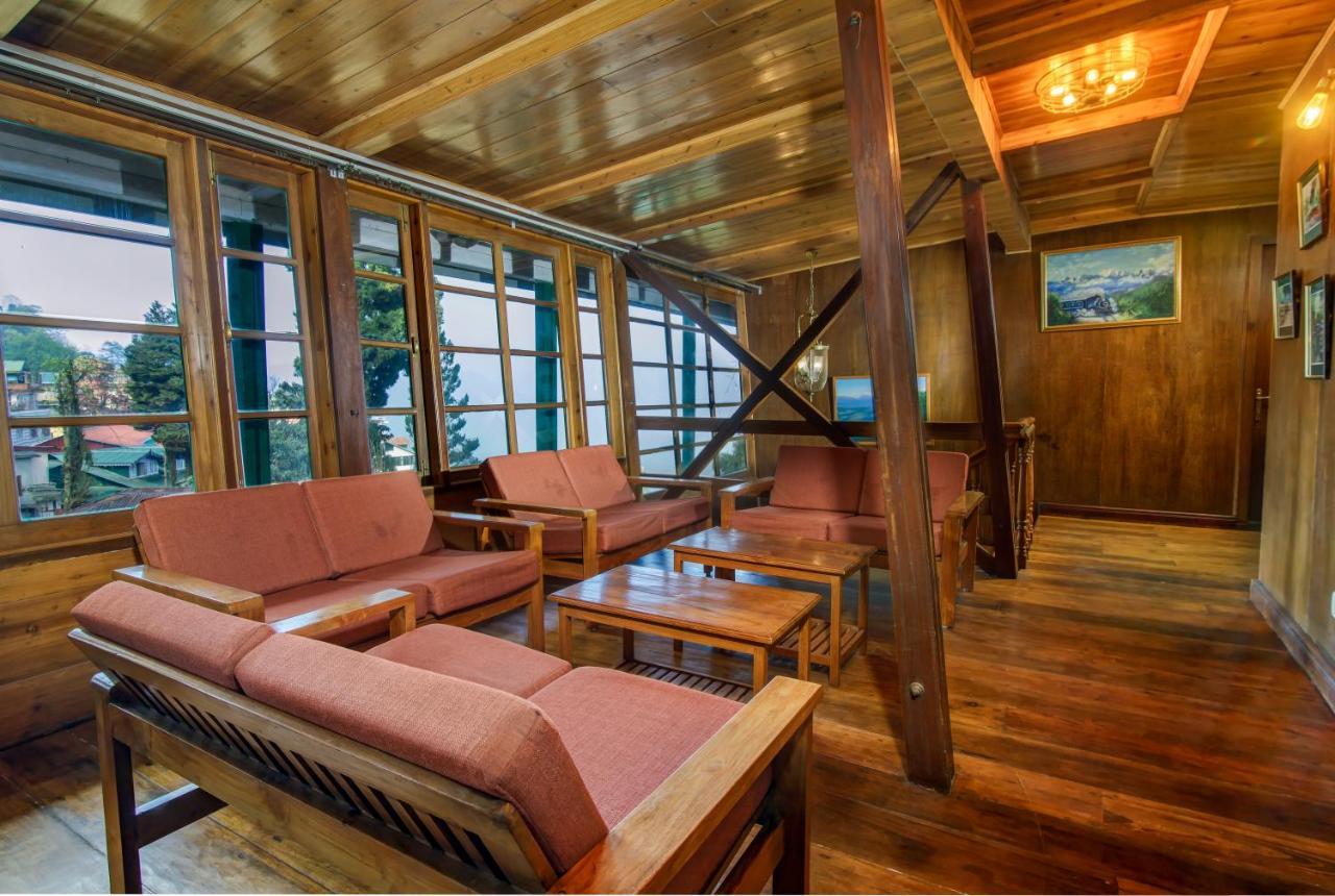 Muscatel Himalayan Resort - 400 Mts From Mall Road Дарджилінг Екстер'єр фото